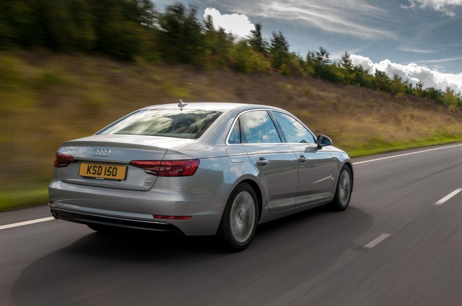  Audi A4 2.0 TDI Ultra (B9) 2015 года  (UK) (фото 6 из 19)